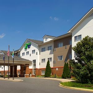Holiday Inn Express & Suites Charlottesville - Ruckersville, An Ihg Hotel Exterior photo