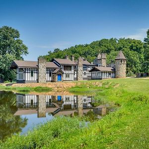 Missouri Castle With Private Lake, Pool And 100 Acres! Avon Exterior photo