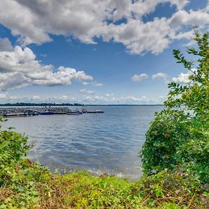 Charming New York Retreat With Lake Champlain Views! Alburg Exterior photo