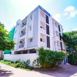 Fabhotel Krystal Chennai Exterior photo