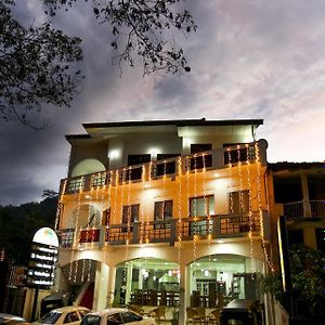 Citrus Cafe & Restaurant Hotel Kandy Exterior photo