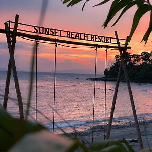 Sunset Beach Resort Weh Sabang  Exterior photo