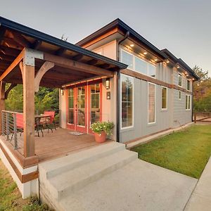 Tree-Lined Whitney Cabin About 11 Mi To Lake Whitney! Exterior photo