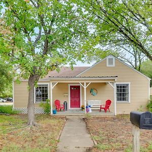 Charming Bryan Home - 3 Mi To Kyle Field! Exterior photo