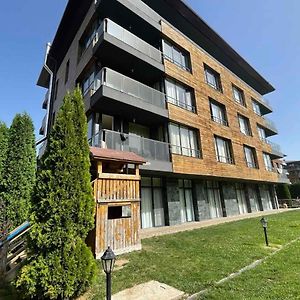 Superior Apartment At Cornelia Deluxe Residence With Free Pool And Weekend-Free Spa Razlog Exterior photo