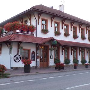 Penzion Restaurace U Helferu Libun Exterior photo