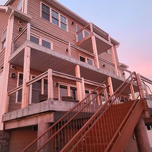 Large Waterfront Modern Beach House East Haven Exterior photo