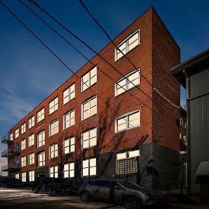 The Sunset Loft At Downtown Apartment Central Falls Exterior photo