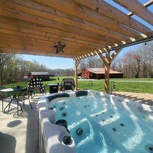 The Cabin-The Hot Tub Is Ready! Spring Has Sprung! Villa King Exterior photo