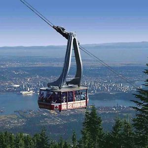 World'S Most Butful Neighborhood West Vancouver Exterior photo