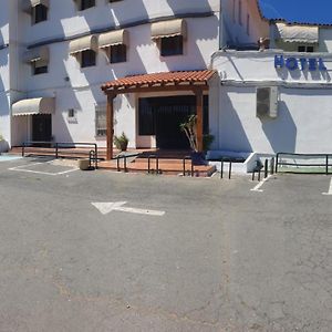 Hotel Rural Puerta De Plasencia Exterior photo