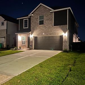 Beautiful Smart Home Spring Exterior photo