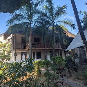 Cocobongo Beach Lodge Dar es Salaam Exterior photo