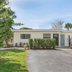 Lovely 2-Bdr W/Patio, Lake Park! Naples Exterior photo