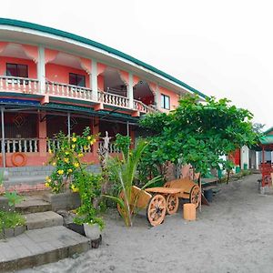 Mommy Linda Beach Resort Cabangan Exterior photo