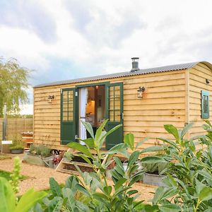 Poppie'S Shepherds Hut Nottingham Exterior photo