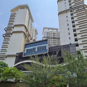 Matra Aparthotel - Vittoria Residence A Jakarta Exterior photo