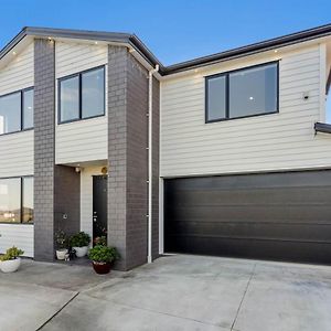 Extra-Large Brand-New House 8 Bedrooms 6 Bathrooms Auckland Exterior photo