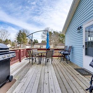 Renovated Family House Game Room, Deck And Hot Tub! Logan Exterior photo