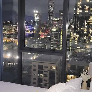 Spectacular Views, King Bd Plus Single Bed & Parking Brisbane Exterior photo
