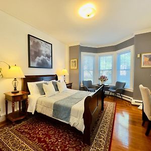 Cozy 2B1B Home ｜Walk To Brown｜Risd｜Pet Friendly Providence Exterior photo