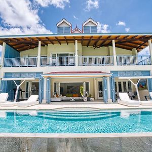 Eden Island Luxury Ocean Front Villa With Pool Victoria Exterior photo