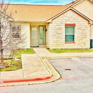 Henna2Bd2B Condo*Pool*Furnished Round Rock Exterior photo