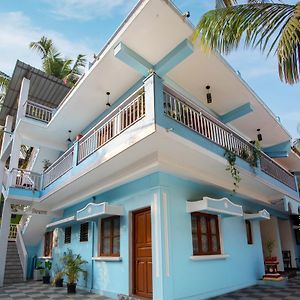 Whiteboard Homes Siolim Exterior photo
