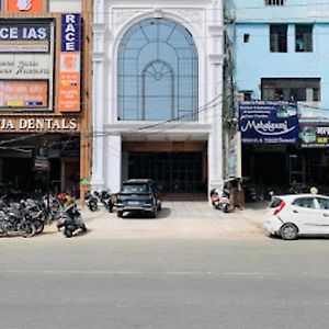 Hotel The Palassio , Kanpur Exterior photo