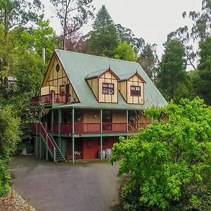 Mountain Lodge Mount Dandenong Exterior photo