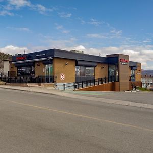 Rodeway Inn Gaspe Exterior photo