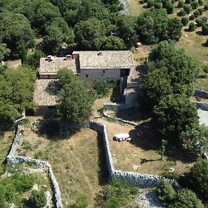 Le Jas Des Aiguiers Hotel Saint-Saturnin-les-Apt Exterior photo