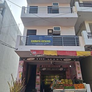 Chirayu Estate Hotel Phagwara Exterior photo