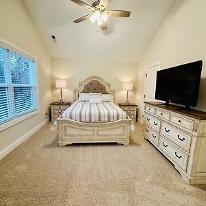 Gastonia Retreat Master Bedroom For Rent Shared House Brand New Home! Exterior photo