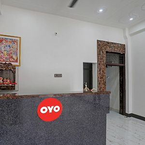 Oyo Flagship Palacio Inn Prayagraj Exterior photo