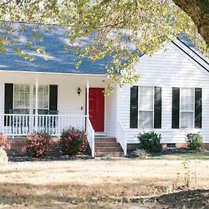 Peaceful Haven On Outskirts Wake Forest Exterior photo