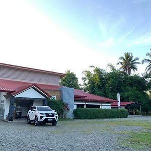 Batis Ni Juan Leisureland Hotel Dipaculao Exterior photo