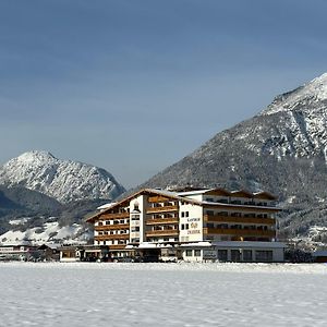 Hotel Cafe-Zillertal Strass im Zillertal Exterior photo