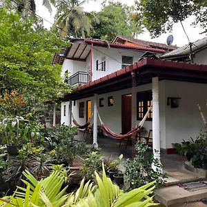 Surfside Madiha Hotel Matara Exterior photo