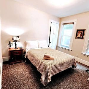 Queen Beds, Fast Wifi, Free Parking, Central A/C, Tv'S New Haven Exterior photo