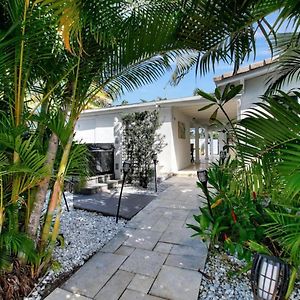 Wilton On The Water Courtyard And Heated Pool Villa Fort Lauderdale Exterior photo
