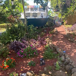 Cozy Jungle Boat Hideaway With Stunning Ocean View Villa Kealakekua Exterior photo