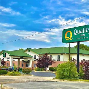 Quality Inn Junction City Near Fort Riley Exterior photo
