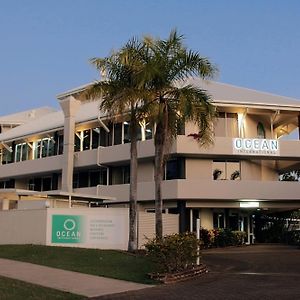 Ocean International Hotel Mackay Exterior photo