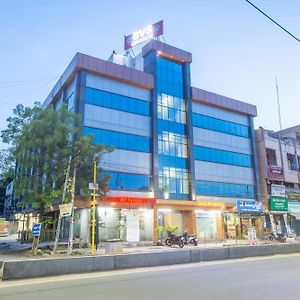 Svs Grande Hotel Pudukkottai Exterior photo