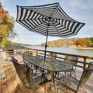 Home In Bella Vista With Deck And Lake Windsor Views! Exterior photo