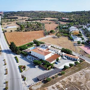 Hotel & Restaurant Figueres Parc Exterior photo