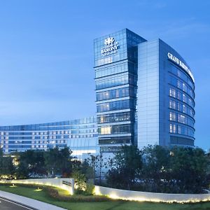 Grand Barony Qingdao Airport Hotel Exterior photo