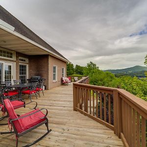Classy Home With Hot Tub And Mt Jefferson Views! West Jefferson Exterior photo