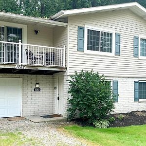 E. Turkeyfoot Whole House Apartment Akron Exterior photo